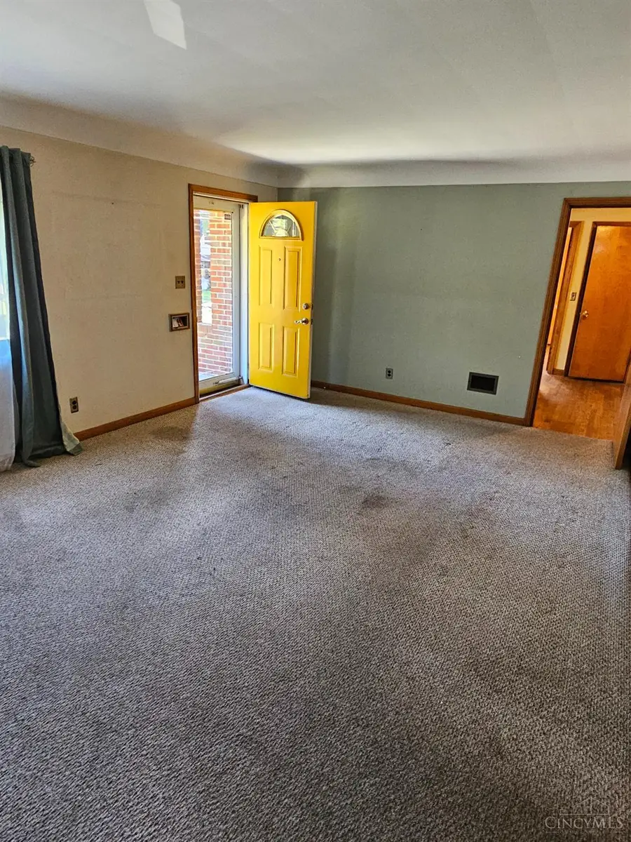 6425 Aspen Way, Cincinnati, OH 45224 - Image #2