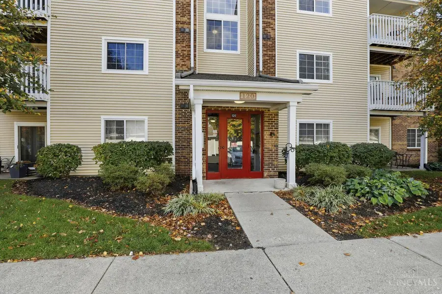 120 Carrington Lane #207, Loveland, OH 45140 - Image #2