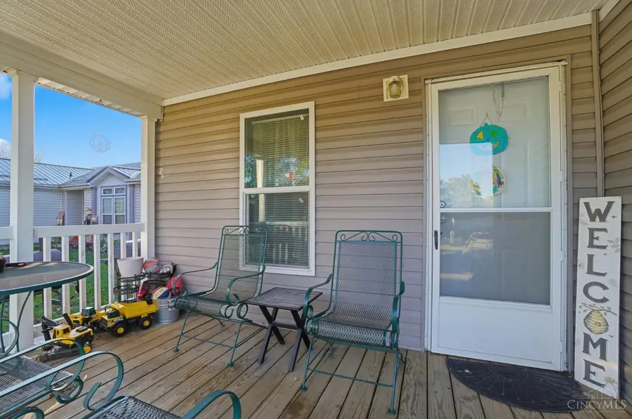 555 Cross Creek Dr, Wilmington, OH 45177 - Image #2