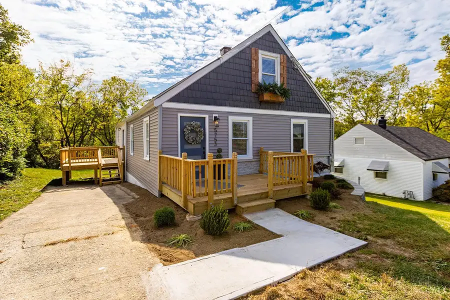 5753 Boomer Road, Green Township, OH 45247 - Image #2