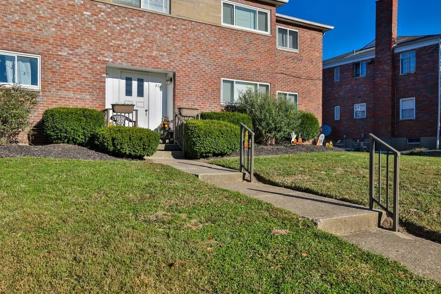 82 N Brookwood Avenue #D16, Hamilton, OH 45013 - Image #3