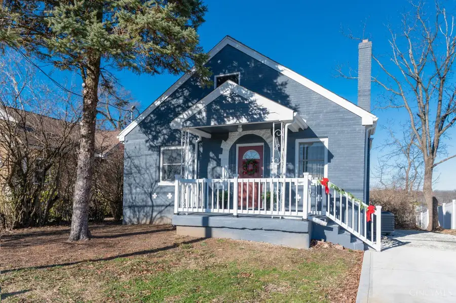 3298 Kleeman Road, Monfort Heights, OH 45211 - Image #2