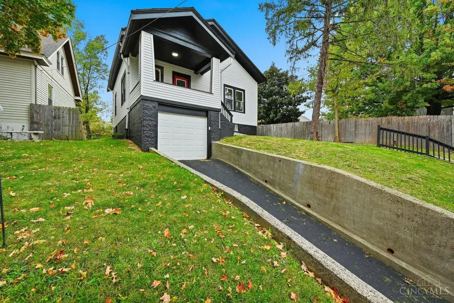 3355 Cavanaugh Avenue, Cincinnati, OH 45211 - Image #2