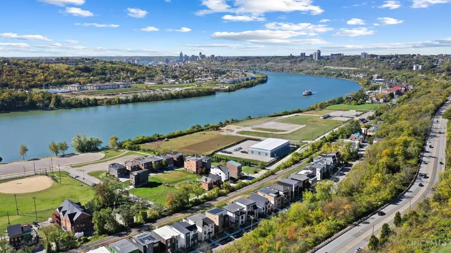 2939 Walworth Avenue, Cincinnati, OH 45226 - Image #3