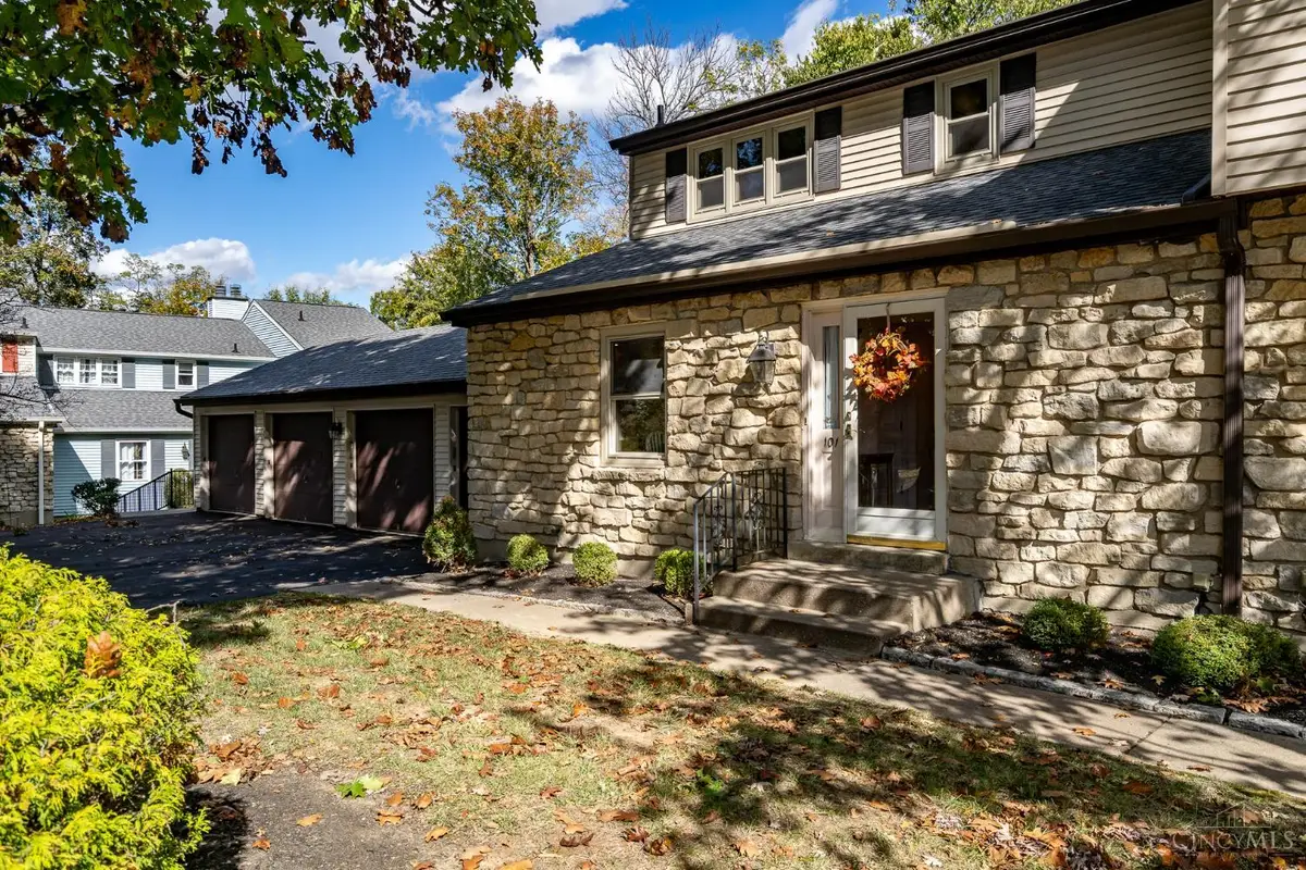 101 Shakerdale Road, Montgomery, OH 45242 - Image #1