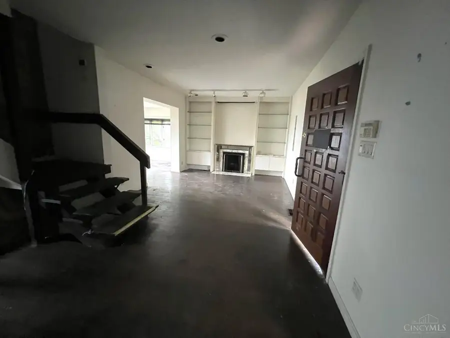 461 Fairview Place, Cincinnati, OH 45219 - Image #3