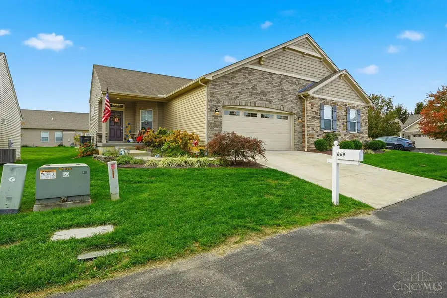 669 Fredericks Pass, South Lebanon, OH 45065 - Image #2