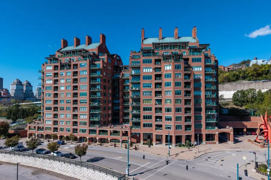 900 Adams Crossing #6800, Cincinnati, OH 45202 - Image #2