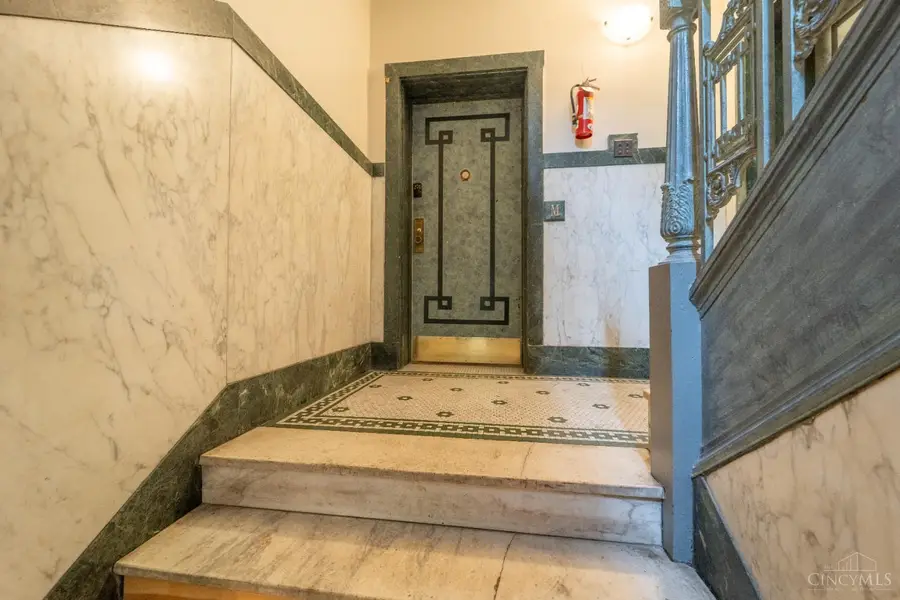 3896 Reading Road #M, Cincinnati, OH 45229 - Image #2