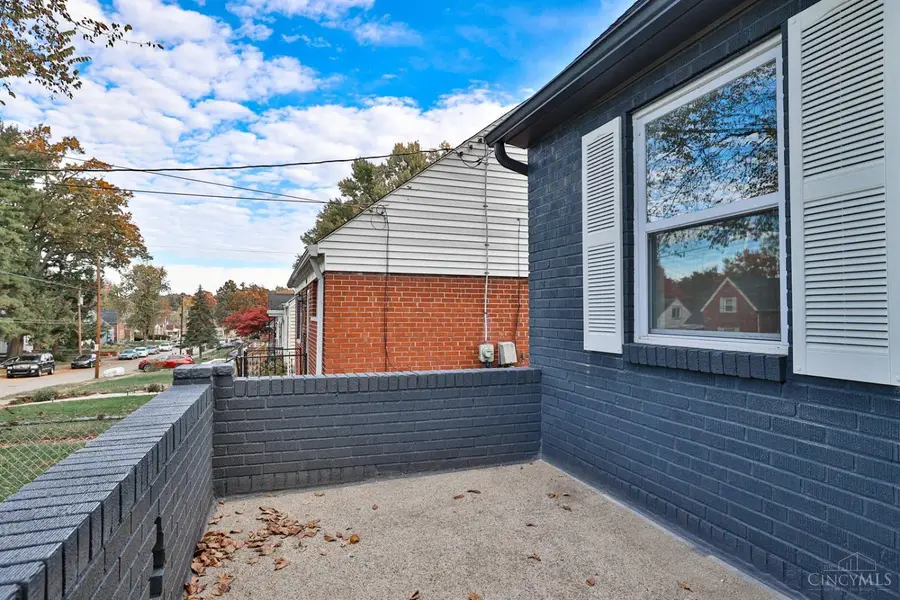 6402 Mayflower Avenue, Golf Manor, OH 45237 - #3