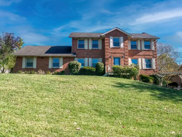 2 Hidden Hills Court, Fairfield, OH 45014