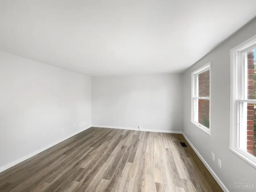 2898 Mossy Brink Court, Landen, OH 45039 - Image #3