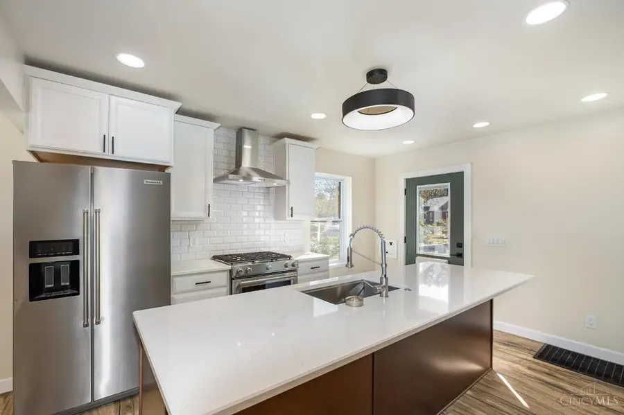 30 Gambier Circle, Greenhills, OH 45218 - Image #3