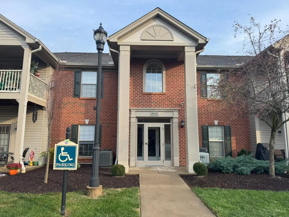 8002 Pinnacle Point #102, West Chester, OH 45069 - Image #1
