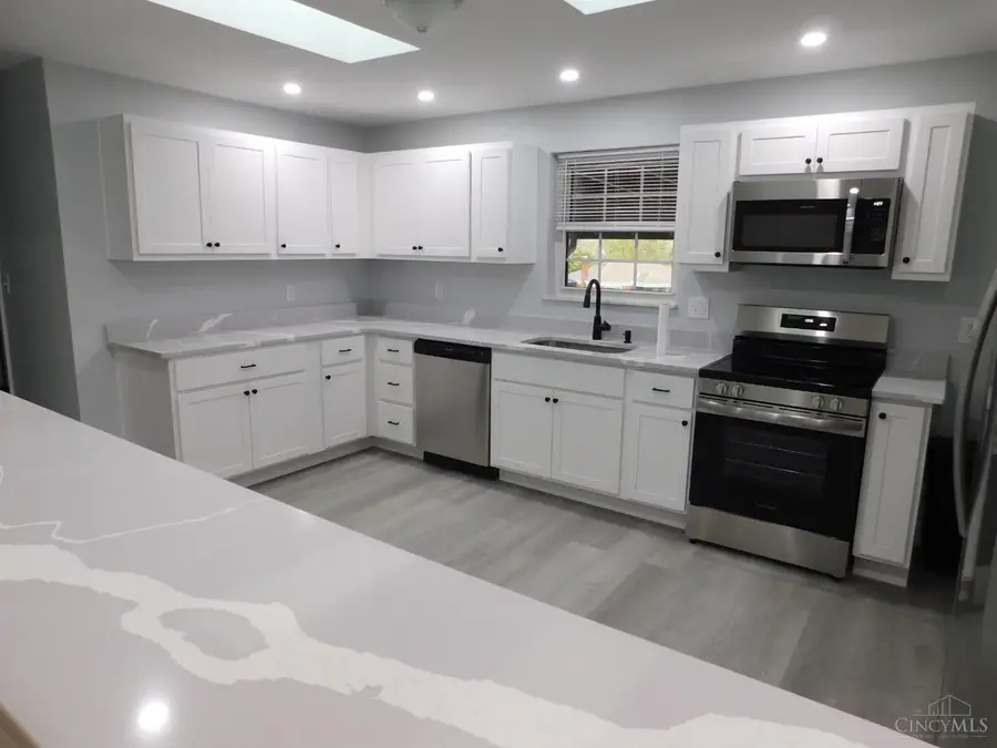 6662 Daleview Road, Colerain Township, OH 45247 - Image #2