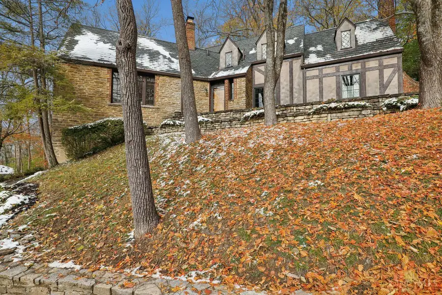 3736 Dogwood Lane, Cincinnati, OH 45213 - Image #2