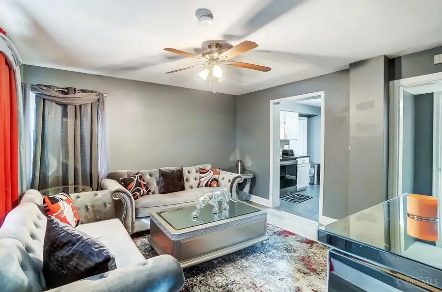 2424 Westwood Northern Boulevard, Cincinnati, OH 45211 - Image #3