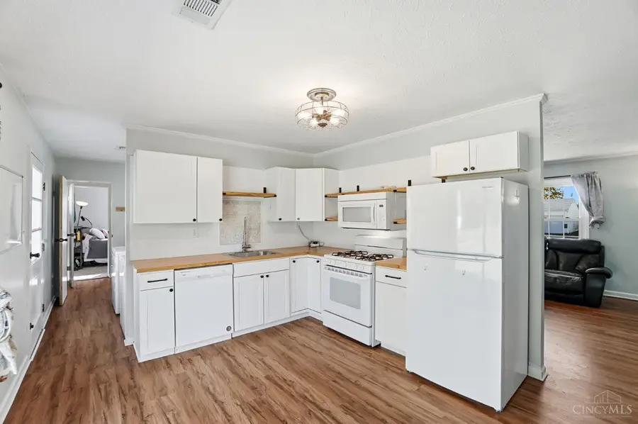 10044 Crusader Drive, Colerain Township, OH 45251 - Image #2