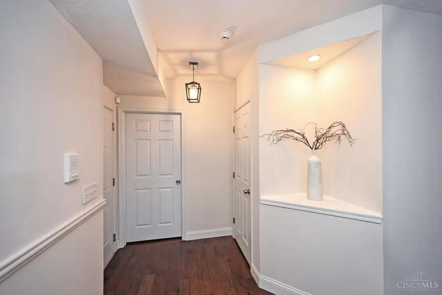 250 Postoak Lane #I, Milford, OH 45150 - Image #2