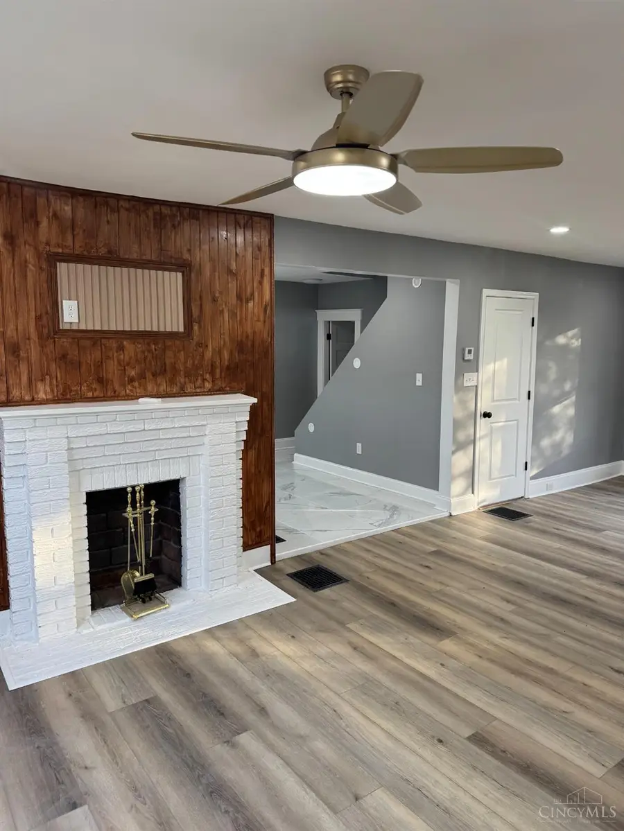 10152 Chester Road, Woodlawn, OH 45215 - Image #2