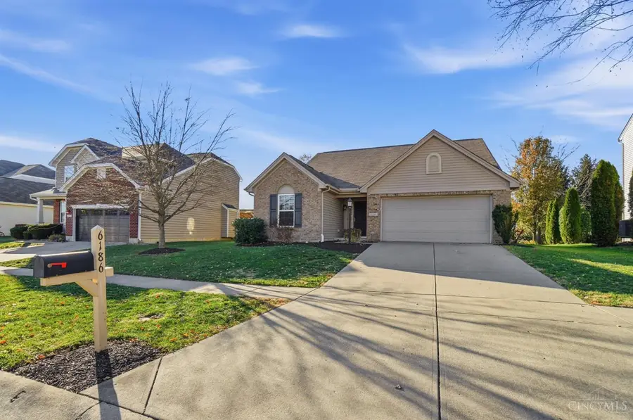 6186 Silver Wood Drive, Warren, OH 45152 - Image #2