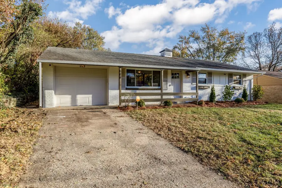 849 Castro Lane, Springdale, OH 45246 - Image #2