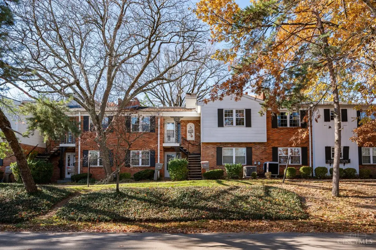 2127 Oxford Avenue #10, Cincinnati, OH 45230 - Image #1