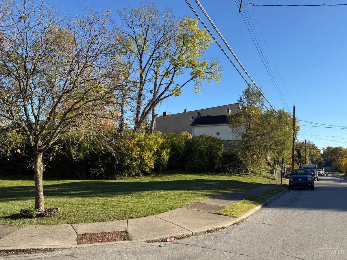 552 Grand Avenue, Cincinnati, OH 45205 - Image #1