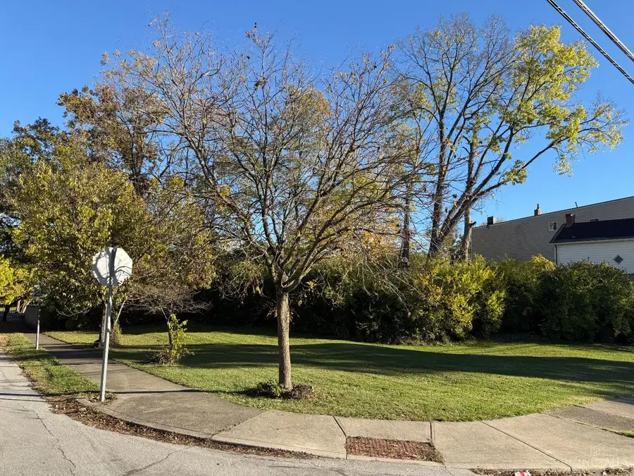 552 Grand Avenue, Cincinnati, OH 45205 - Image #2