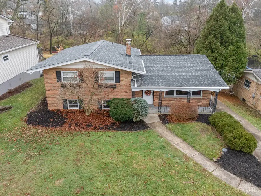 3745 Reemelin Road, Monfort Heights, OH 45211 - Image #2