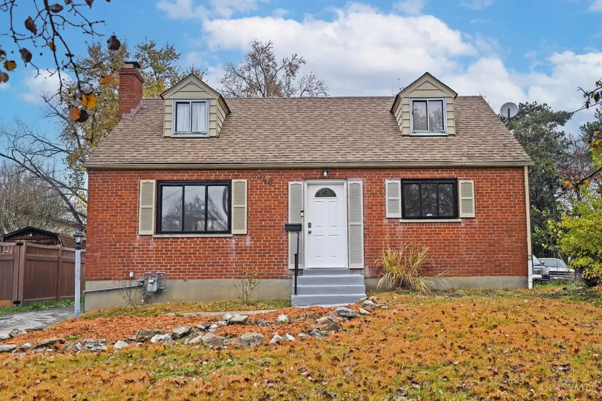 3946 Cedarwood Place, Silverton, OH 45213 - Image #1