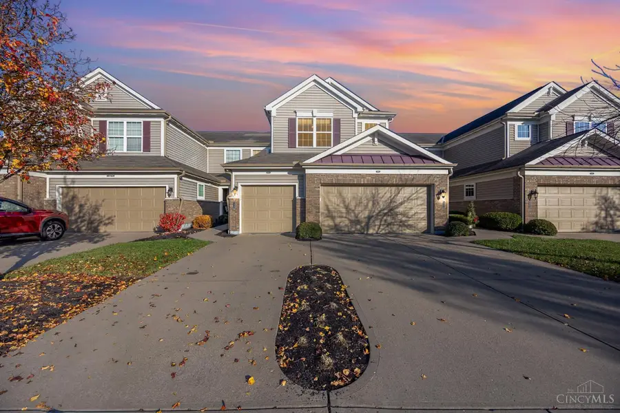 8060 Bridge Point Drive #7-302, Green Township, OH 45248 - Image #2