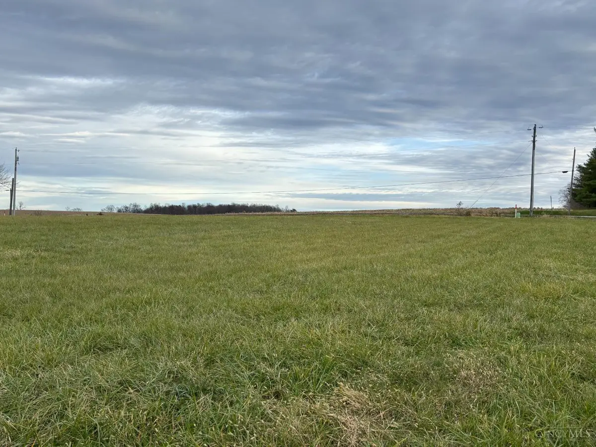 30 Mulligan Drive, Green, OH 45159 - Image #1