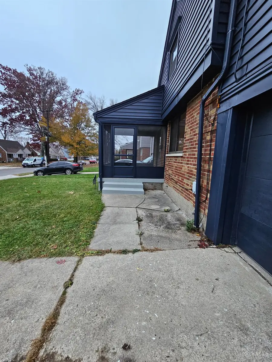 6024 Sunridge Drive, Cincinnati, OH 45224 - Image #2