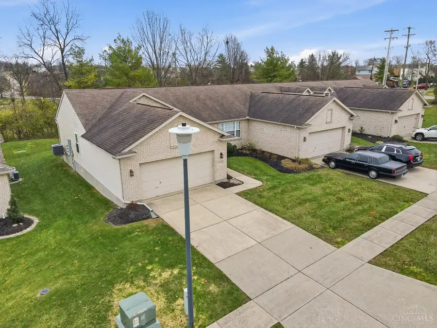 2122 Castle Pines Court, Hamilton, OH 45013 - Image #2