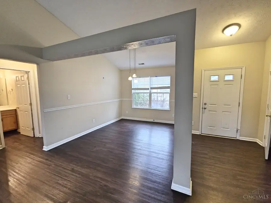 8676 Sweetbriar Court, Franklin Township, OH 45005 - Image #2