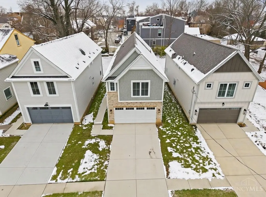 3121 Hackberry Street, Cincinnati, OH 45207 - Image #1