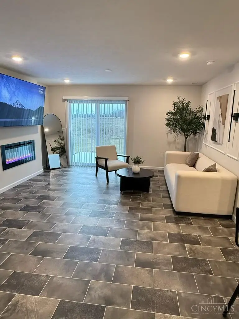 125 E Kentucky Avenue, Wilmington, OH 45177 - #3