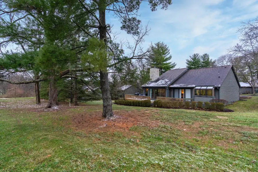 16 Woodcreek Drive, Cincinnati, OH 45241 - Image #3