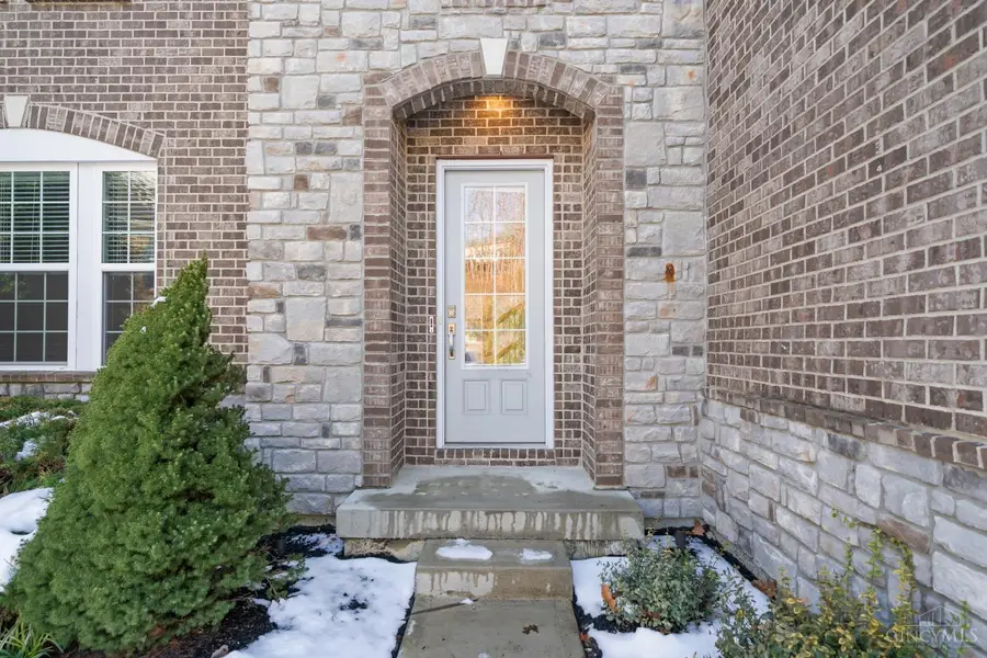 4051 Falling Creek Court, Cincinnati, OH 45241 - Image #2