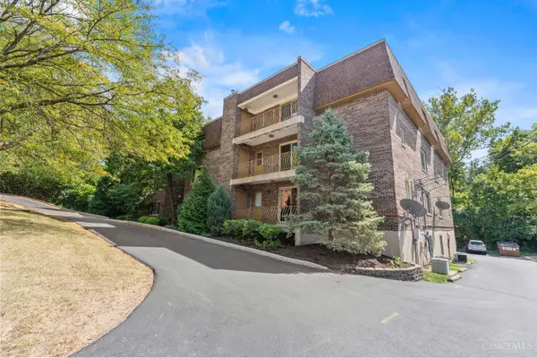 3563 Amberacres Drive #6, Cincinnati, OH 45237