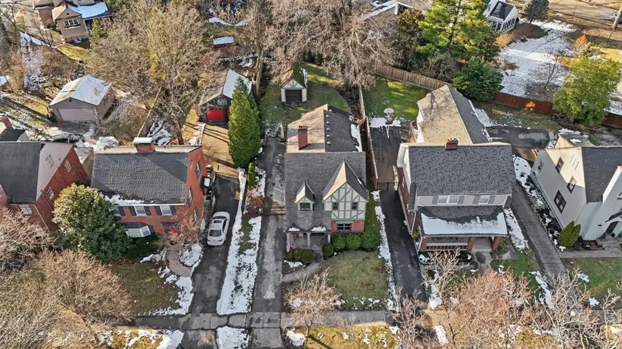 3845 Indianview Avenue, Mariemont, OH 45227 - Image #2