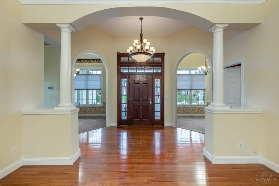 914 Hickory Trail Drive, Wilmington, OH 45177 - Image #2