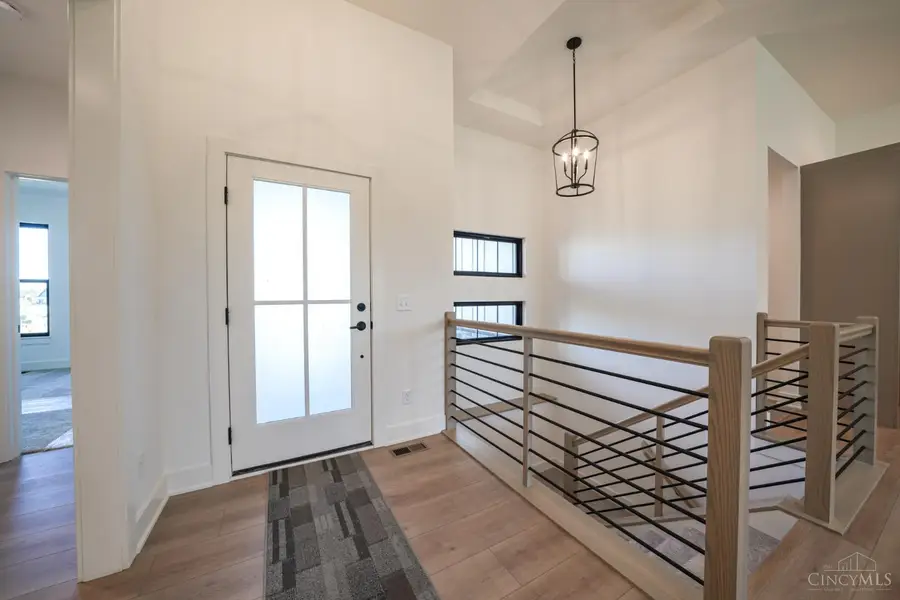 9155 Remy Ct, Washington Township, OH 45458 - Image #2