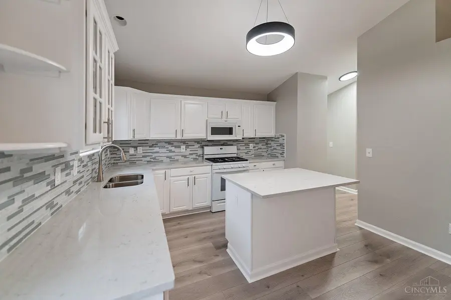 11570 Rose Lane, Springdale, OH 45246 - #3