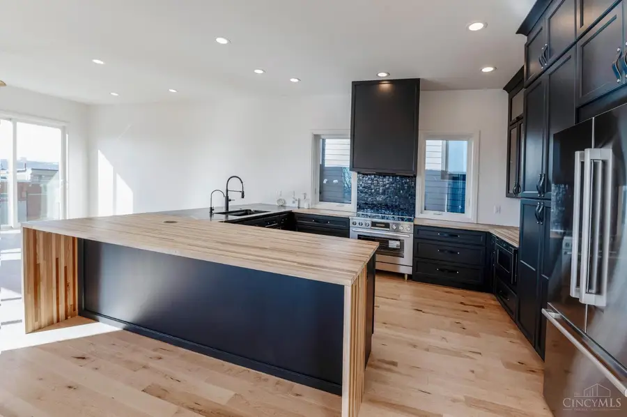 255 St Peters Street, Cincinnati, OH 45226 - Image #3