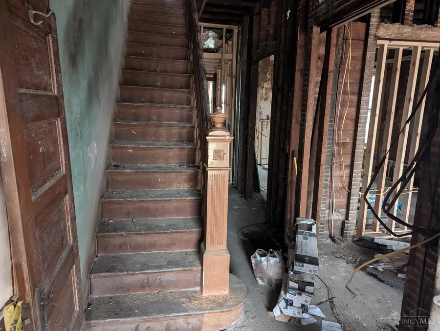 778 Ridgeway Avenue, Cincinnati, OH 45229 - #2