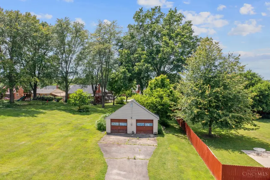 10561 Plainfield Road, Sharonville, OH 45241 - Image #2