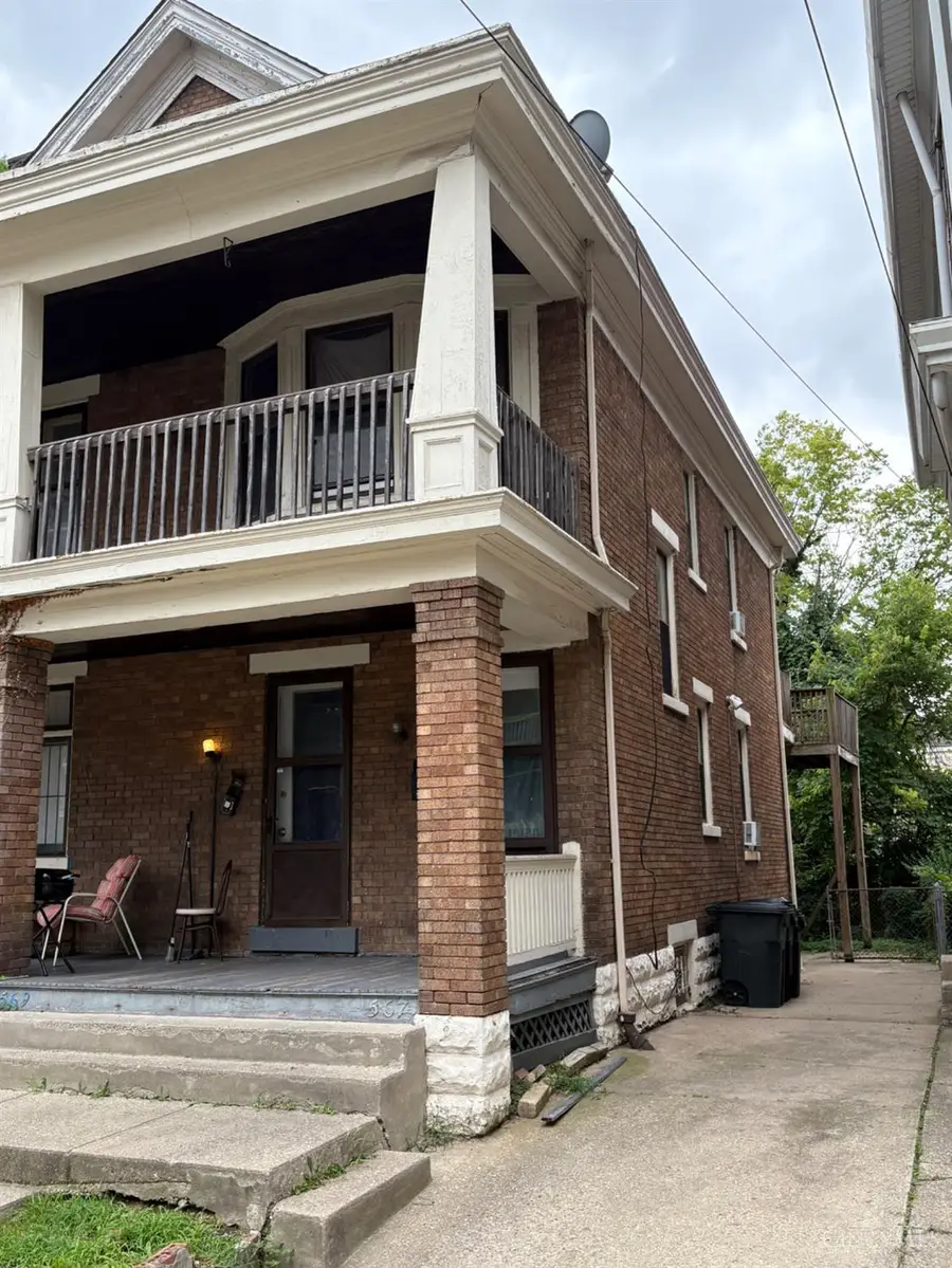 567 Stewart Place, Cincinnati, OH 45229 - Image #2