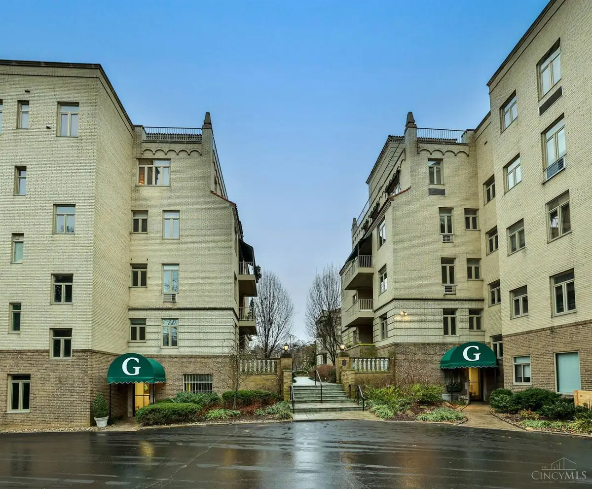 2376 Madison Road #37, Cincinnati, OH 45208 - Image #1